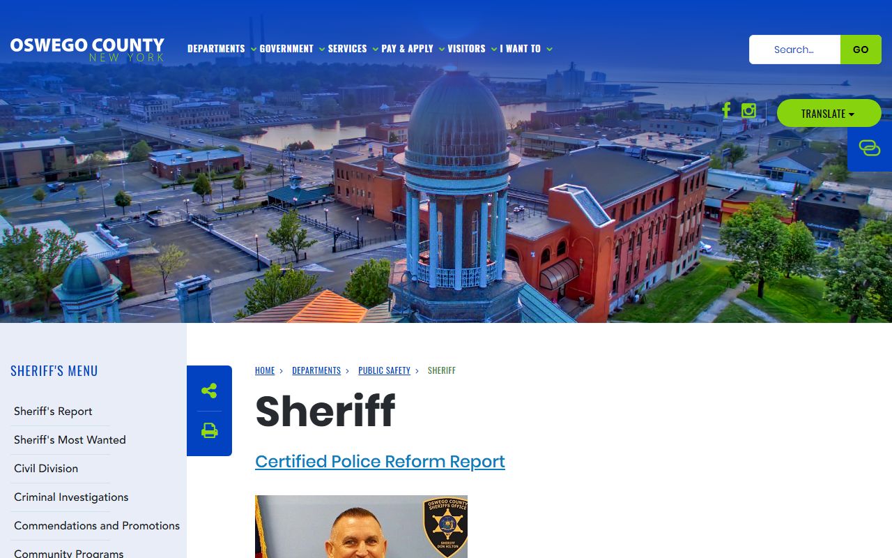 Oswego County Sheriff's Office website showing law enforcement and recent bookings information